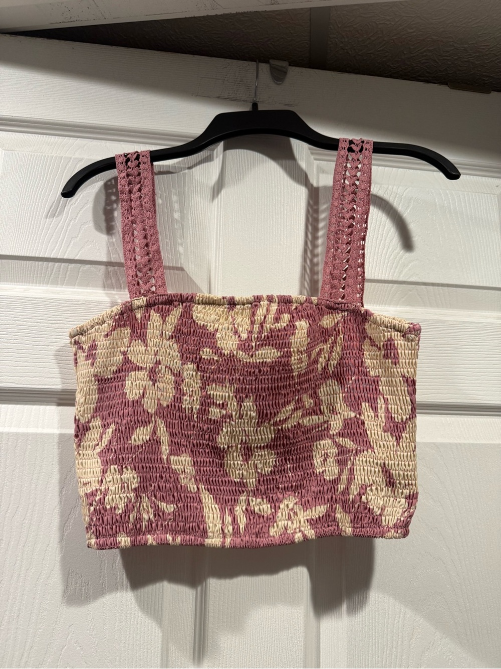 Smocked Floral Cropped Tank Top - Pink & Cream. Size XL